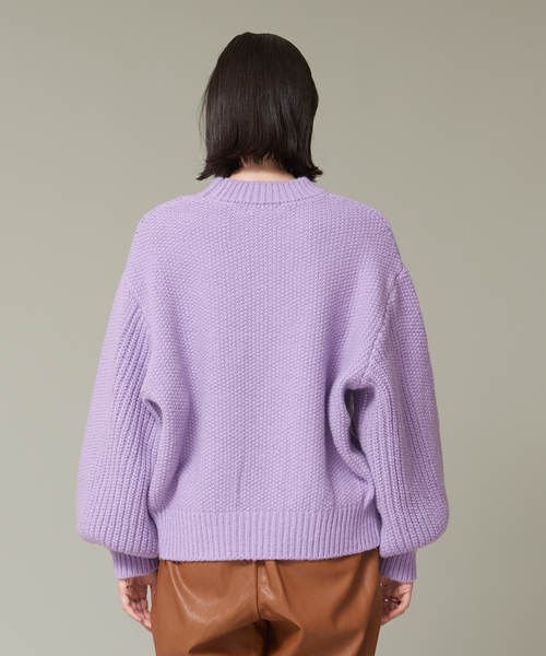 NOMINE(ノミネ)の「【WEB限定カラーあり】アランダイヤ柄ボリュームスリーブニット(ニット/セーター・レディース・ブラック/パープル/アイボリー/キャメル・フリー)」の8枚目の写真