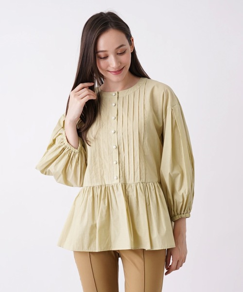 BEATRICE（ベアトリス）の「【BEATRICE】ペプラムタックブラウス（シャツ/ブラウス・レディース・オフホワイト/ブラック/レモンイエロー・2）」の3枚目の写真