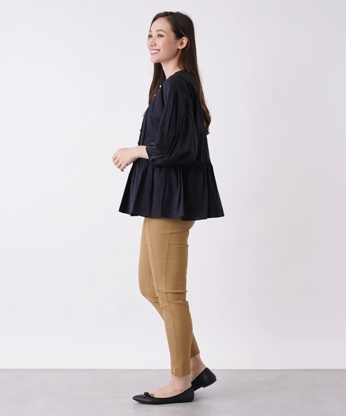 BEATRICE（ベアトリス）の「【BEATRICE】ペプラムタックブラウス（シャツ/ブラウス・レディース・オフホワイト/ブラック/レモンイエロー・2）」の10枚目の写真