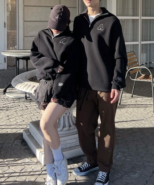 junoah(ジュノア)の「【ユニセックス】ハーフジップオーバーサイズトレーナー(スウェット・レディース・ライトグレー/ブラック/ネイビー・MEDIUM/LARGE/X-LARGE)」の1枚目の写真