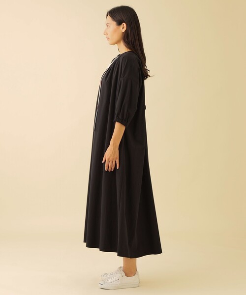 CB CRESTBRIDGE（シービークレストブリッジ）の「バックオープン