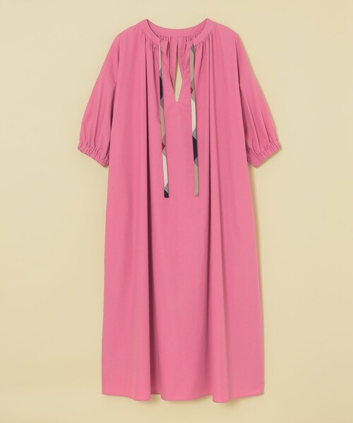 CB CRESTBRIDGE（シービークレストブリッジ）の「バックオープン