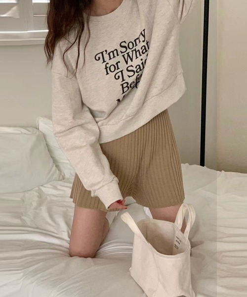 me+em select（ミームセレクト）の「レタリングロゴスウェットトレーナー【韓国製】（スウェット・レディース・パープル/ベージュ/ボルドー・FREE）」の4枚目の写真