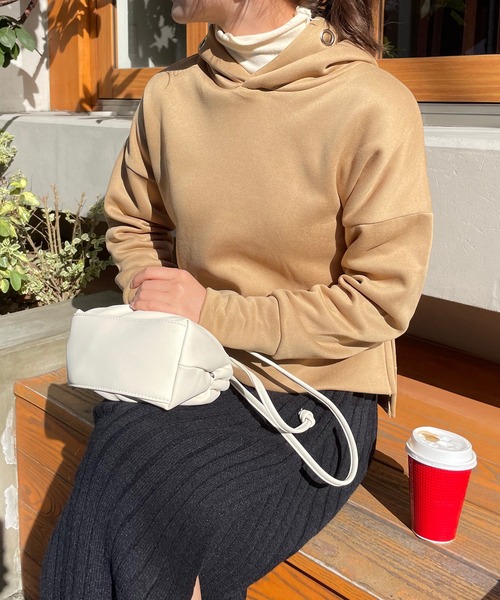 Lamoa（ラモア）の「Lamoa/裏起毛 オーバーサイズ フーディー パーカー（パーカー・レディース・ホワイト/ブラック/ブラウン・FREE）」の3枚目の写真