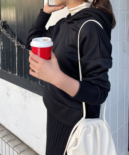 Lamoa（ラモア）の「Lamoa/裏起毛 オーバーサイズ フーディー パーカー（パーカー・レディース・ホワイト/ブラック/ブラウン・FREE）」の14枚目の写真