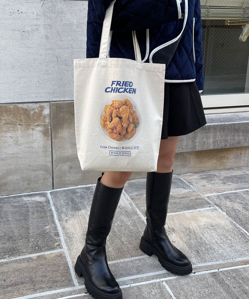 FREDY&GLOSTER(フレディアンドグロスター)の「【ネネチキン×FG】コラボトートバッグ(トートバッグ・レディース・ホワイト系その他/レッド系その他/ブルー系その他・FREE)」の8枚目の写真