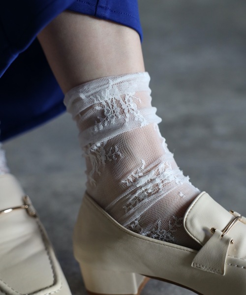 ap retro（アプレトロ）の「フラワーシアーチュールソックス（ソックス/靴下・レディース・ホワイト/ブラック・FREE）」の6枚目の写真