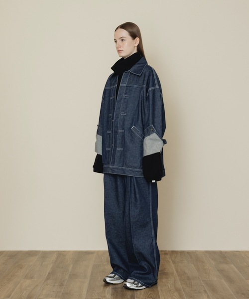 COLIN（コリン）の「COLIN:Peter 1TUCK WIDE FLARED REVERSE POCKET DENIM PANTS / Peter 1タック ワイド フレア リバースポケット デニム パンツ（デニムパンツ・メンズ・ブラック/ライトインディゴブルー/インディゴブルー/ホワイト・M/L）」の10枚目の写真