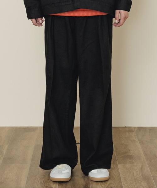 COLIN（コリン）の「COLIN:Peter 1TUCK WIDE FLARED REVERSE POCKET DENIM PANTS / Peter 1タック ワイド フレア リバースポケット デニム パンツ（デニムパンツ・メンズ・ブラック/ライトインディゴブルー/インディゴブルー/ホワイト・M/L）」の21枚目の写真