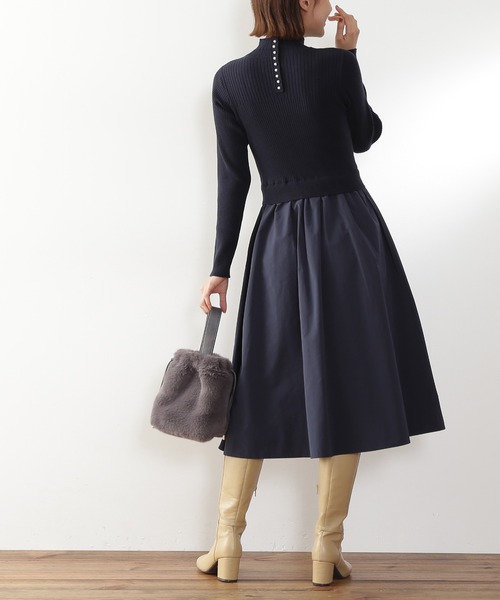 N.（N. Natural Beauty Basic）（エヌエヌナチュラルビューティーベーシック）の「【追加生産】◆バックパールボタンドッキングワンピース（ワンピース・レディース・ベージュ/ネイビー/ブルー・MEDIUM）」の2枚目の写真