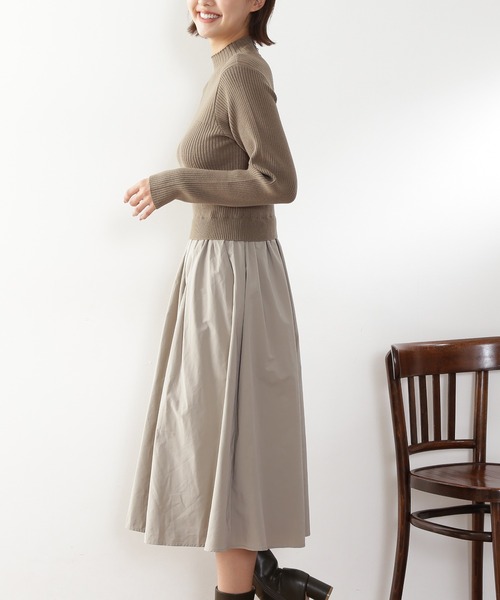 N.（N. Natural Beauty Basic）（エヌエヌナチュラルビューティーベーシック）の「【追加生産】◆バックパールボタンドッキングワンピース（ワンピース・レディース・ベージュ/ネイビー/ブルー・MEDIUM）」の21枚目の写真