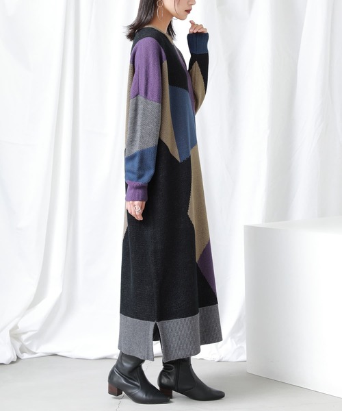 kOhAKU（コハク）の「『カラーブロッキングジャカードニットワンピース』（ワンピース・レディース・パープル・FREE）」の8枚目の写真