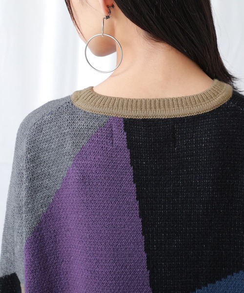 kOhAKU（コハク）の「『カラーブロッキングジャカードニットワンピース』（ワンピース・レディース・パープル・FREE）」の4枚目の写真