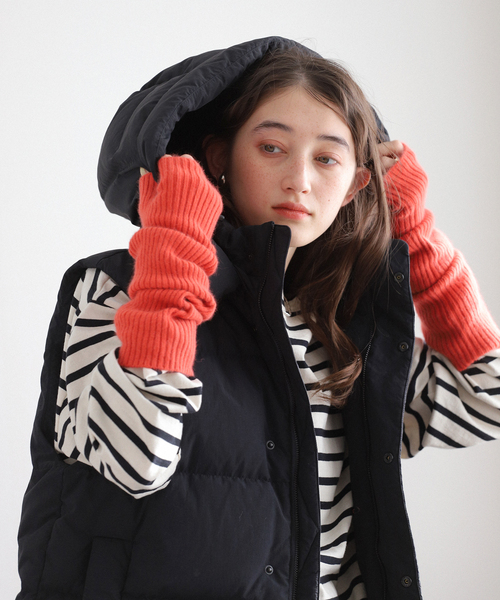 JOURNAL STANDARD（ジャーナルスタンダード）の「CRADUS ファーニットアームウォーマー（アームカバー・レディース・ホワイト/ブラウン/グリーン/ベージュ/ネイビー/イエロー/オレンジ/ブルー系その他・FREE）」の17枚目の写真