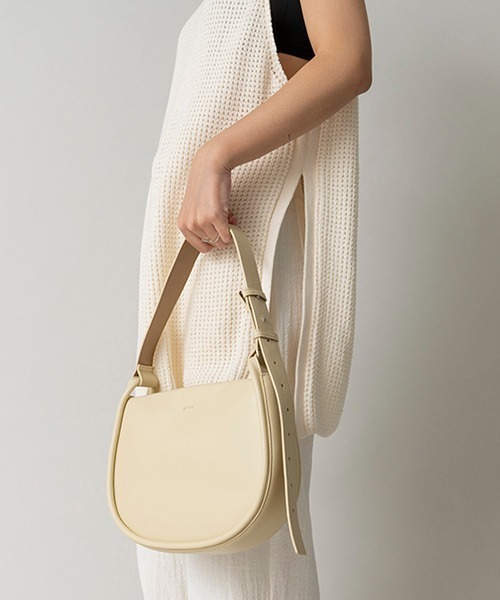 LE VERNIS(ル・ベルニ)の「LE VERNIS(ル・ベルニ)CAMILLE SHOULDER BAG(ハンドバッグ・レディース・イエロー/ブラック/ベージュ・FREE)」の18枚目の写真