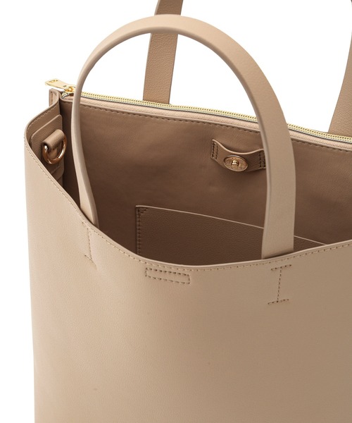 ROPE' PICNIC（ロペピクニック）の「A4対応/リサイクル合皮軽量前後アシンメトリートート＆ショルダーバッグ（トートバッグ・レディース・ブラック/ダークグリーン/ダークブラウン/ベージュ・FREE）」の6枚目の写真