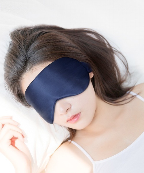Coo+i（クーイ）の「シルクアイマスク（その他ルームウェア・レディース・ゴールド/ブルー/ピンク/ブラウン/ネイビー/ブラック/モカ/シルバー・FREE）」の4枚目の写真