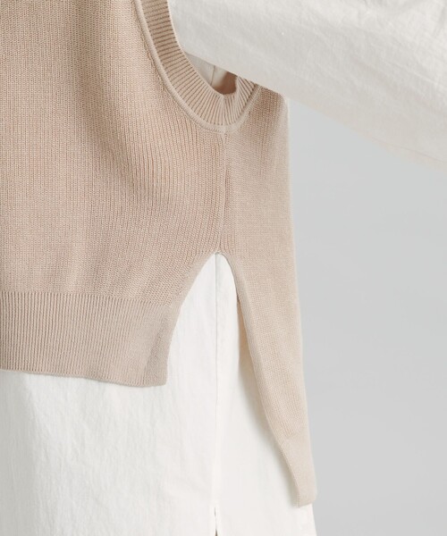 MACKINTOSH PHILOSOPHY(マッキントッシュ フィロソフィー)の「GREY LABEL コットン畦ニットベスト(ベスト・レディース・チャコールグレー/ベージュ・2/6)」の13枚目の写真