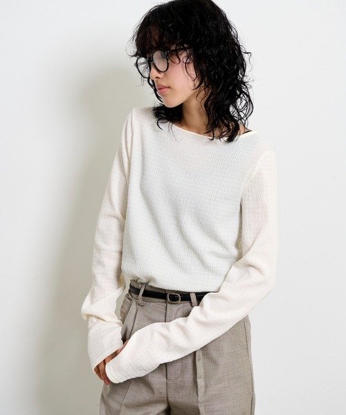 THE YOn(ザヨン)の「フィンガーホールシャーリングトップス(Tシャツ/カットソー・レディース・オレンジ/ブラック/イエロー/ブルー/オフホワイト・FREE)」の6枚目の写真