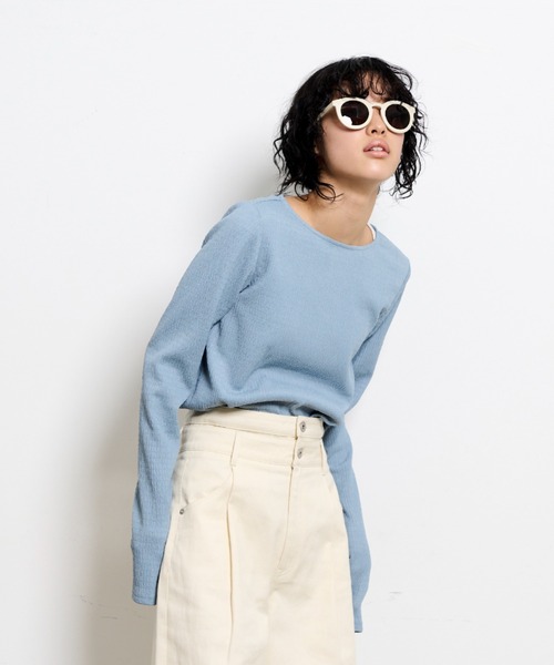 THE YOn(ザヨン)の「フィンガーホールシャーリングトップス(Tシャツ/カットソー・レディース・オレンジ/ブラック/イエロー/ブルー/オフホワイト・FREE)」の22枚目の写真