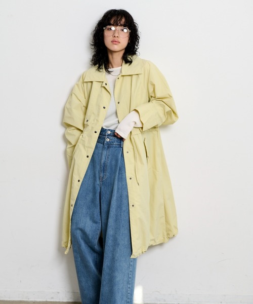 THE YOn(ザヨン)の「フィンガーホールシャーリングトップス(Tシャツ/カットソー・レディース・オレンジ/ブラック/イエロー/ブルー/オフホワイト・FREE)」の11枚目の写真