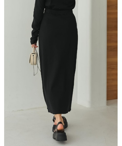 Re:EDIT（リエディ）の「[低身長/高身長サイズ有]テレコセンタースリットカラーナロースカート（スカート・レディース・ブラック/ブルー/イエロー/アイボリー・TALL/SHORT/LARGE/MEDIUM）」の7枚目の写真