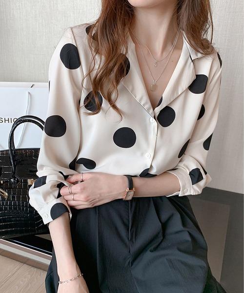 RUUX(ルーフ)の「ドット柄 シャツ(シャツ/ブラウス・レディース・グリーン/ベージュ・L/XL/M)」の3枚目の写真