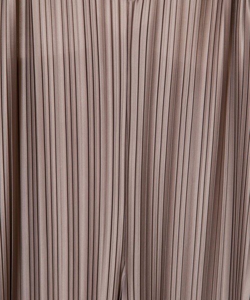 OSMOSIS（オズモーシス）の「ランダムプリーツオールインワン（つなぎ/オールインワン・レディース・ベージュ/ブラック/ライトベージュ・ONE SIZE）」の13枚目の写真