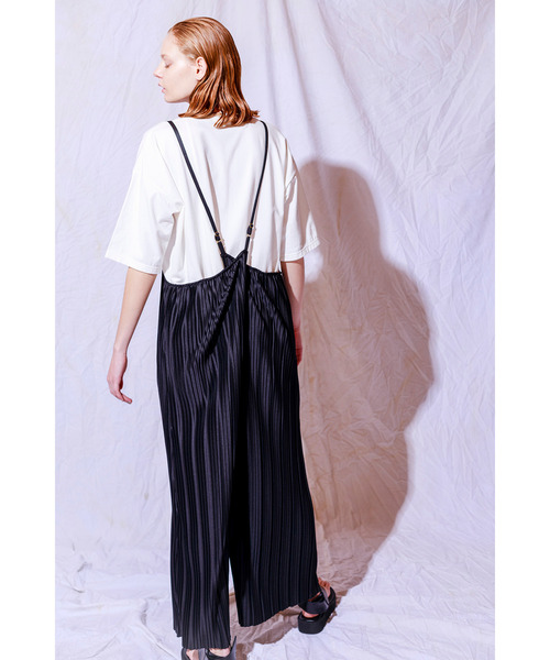 OSMOSIS（オズモーシス）の「ランダムプリーツオールインワン（つなぎ/オールインワン・レディース・ベージュ/ブラック/ライトベージュ・ONE SIZE）」の18枚目の写真