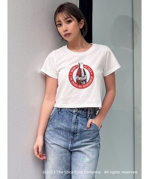 GYDA（ジェイダ）の「Coca-Cola ショートタイトTシャツ（Tシャツ/カットソー・レディース・ブラック/レッド/オフホワイト・FREE）」の13枚目の写真