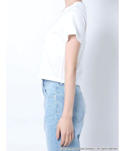 GYDA（ジェイダ）の「Coca-Cola ショートタイトTシャツ（Tシャツ/カットソー・レディース・ブラック/レッド/オフホワイト・FREE）」の16枚目の写真