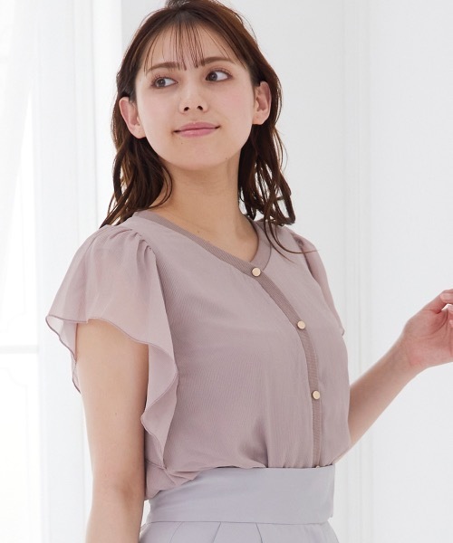 12Twelve Agenda(トゥエルブ アジェンダ)の「Vネックインナー付フリルスリーブショート丈プルオーバー(Tシャツ/カットソー・レディース・ピンクベージュ/オフホワイト/ブラック/ブルー・M)」の17枚目の写真