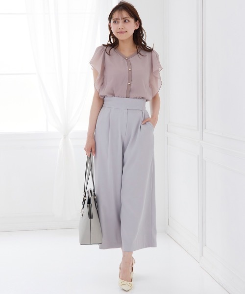 12Twelve Agenda(トゥエルブ アジェンダ)の「Vネックインナー付フリルスリーブショート丈プルオーバー(Tシャツ/カットソー・レディース・ピンクベージュ/オフホワイト/ブラック/ブルー・M)」の21枚目の写真