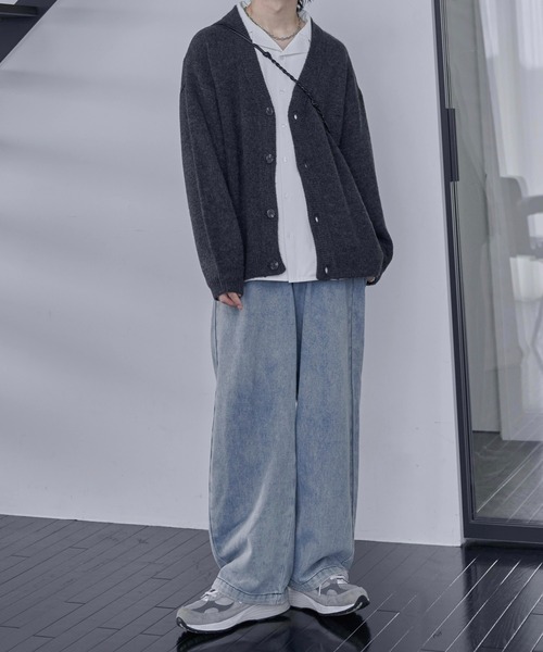 ADAMASTE（アダマスト）の「ソフトタッチオーバーサイズVネックカーディガン（カーディガン/ボレロ・メンズ・ブルー/スミクロ/グレー系その他・LARGE/SMALL/MEDIUM）」の4枚目の写真