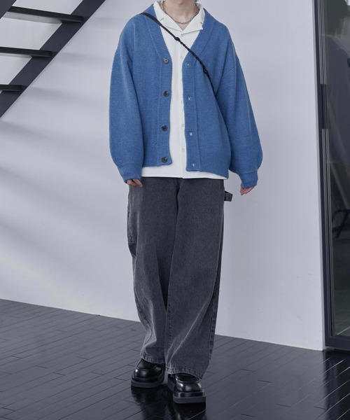 ADAMASTE（アダマスト）の「ソフトタッチオーバーサイズVネックカーディガン（カーディガン/ボレロ・メンズ・ブルー/スミクロ/グレー系その他・LARGE/SMALL/MEDIUM）」の11枚目の写真