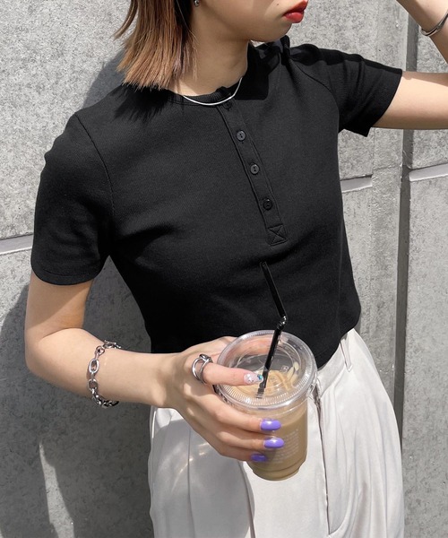 Chillfar(チルファー)の「テレコショート丈ヘンリーネックTEE(Tシャツ/カットソー・レディース・ホワイト/ネイビー/キナリ/杢グレー/ブラック・FREE)」の2枚目の写真