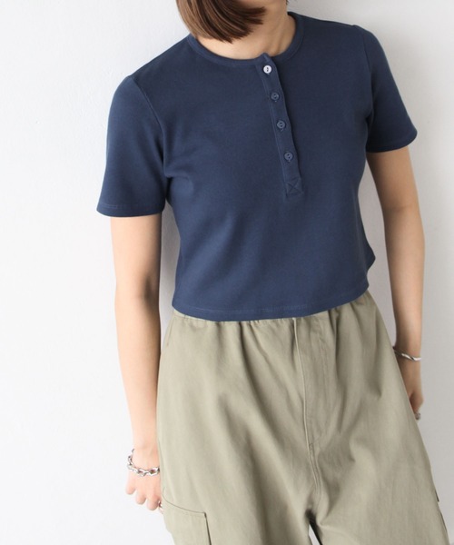 Chillfar(チルファー)の「テレコショート丈ヘンリーネックTEE(Tシャツ/カットソー・レディース・ホワイト/ネイビー/キナリ/杢グレー/ブラック・FREE)」の10枚目の写真