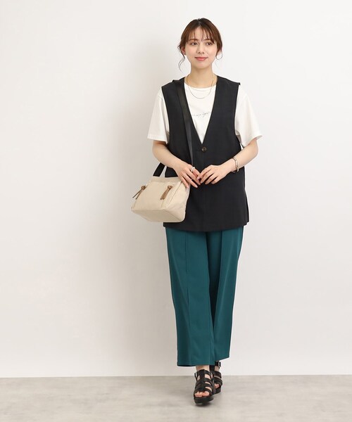 SHOO・LA・RUE（シューラルー）の「◆【撥水】ダブルファスナーショルダー（ショルダーバッグ・レディース・ブラック/オレンジ/ベージュ・00）」の17枚目の写真