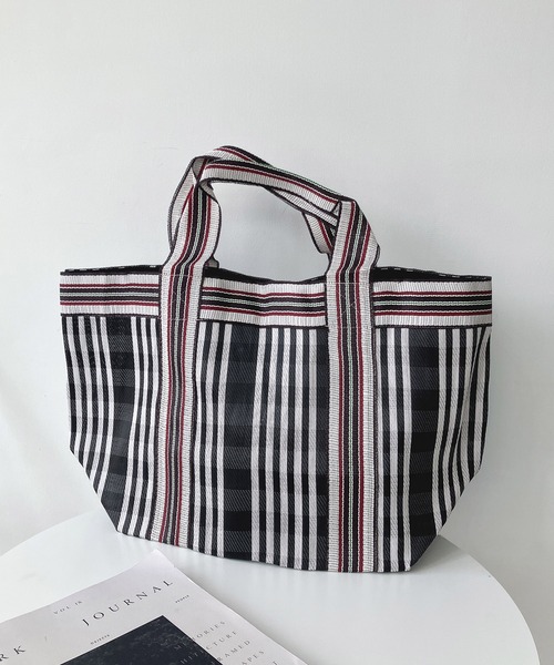 AS KNOW AS plus（アズノゥアズプラス）の「カラフルビニールトートバッグ（トートバッグ・レディース・グリーン系/ピンク系/ブルー系/ブルー系1/ブラック系その他2/ブラック系その他/グリーン系その他/ブルー系その他/レッド系2/ブラック系2/パープル系2/イエロー系2/ブルー系2・FREE）」の21枚目の写真