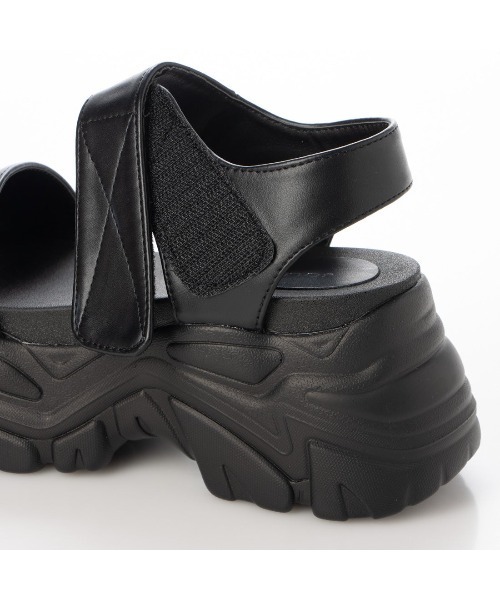 Mafmof(マフモフ)の「Mafmof(マフモフ)厚底ボリュームソールスポーツサンダル(サンダル・レディース・ブラック/ホワイト・S/L/M/LL)」の16枚目の写真