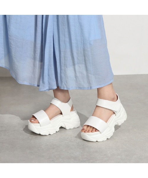 Mafmof(マフモフ)の「Mafmof(マフモフ)厚底ボリュームソールスポーツサンダル(サンダル・レディース・ブラック/ホワイト・S/L/M/LL)」の18枚目の写真