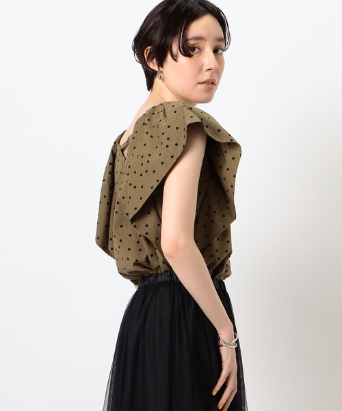 【最終価格】美品　BEARDSLEY ドットリップルノースリブラウス BEARDSLEY（ビアズリー）の「ドットリップルノースリブラウス