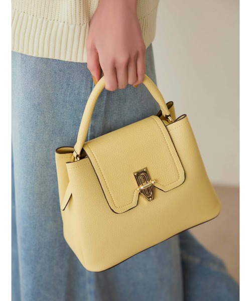 Edit Sheen（エディットシーン）の「トップハンドルフラップスクエア