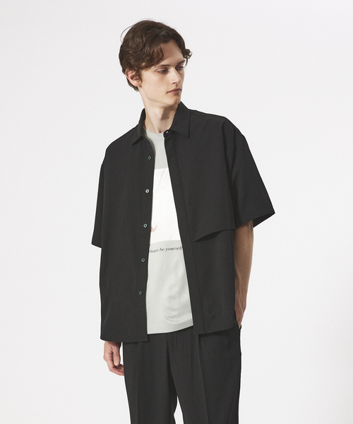 AH ABAHOUSE（エーエイチアバハウス）の「【AH ABAHOUSE/ セットアップ対応】トロミ生地 ヨークデザイン 半袖シャツ（シャツ/ブラウス・メンズ・グレイッシュベージュ/ブラック/グレイッシュブルー/チャコールグレー・46/48）」の14枚目の写真