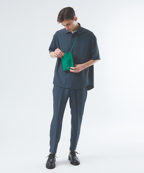 AH ABAHOUSE（エーエイチアバハウス）の「【AH ABAHOUSE/ セットアップ対応】トロミ生地 ヨークデザイン 半袖シャツ（シャツ/ブラウス・メンズ・グレイッシュベージュ/ブラック/グレイッシュブルー/チャコールグレー・46/48）」の20枚目の写真