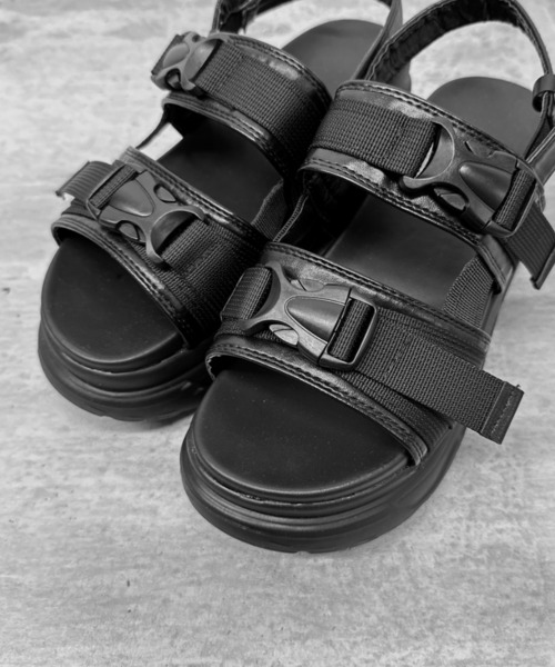 LVEU.(ラブユ.)の「Platform sports sandals / 厚底スポーツサンダル(サンダル・レディース・ブラック・23/23.5/24/24.5/25)」の15枚目の写真