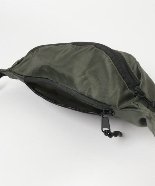 THE GOODLAND MARKET(ザグッドランドマーケット)の「『別注』PARKS PROJECT×TGM WAIST BAG(ボディバッグ/ウエストポーチ・メンズ・グレー/ホワイト・ONE)」の11枚目の写真