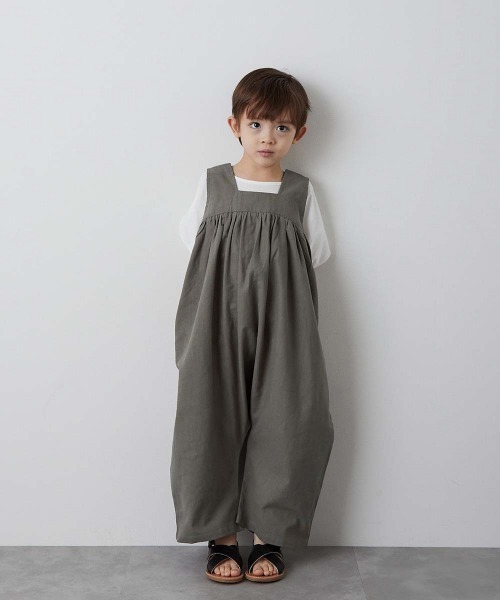 riziere（リジェール）の「胸切り替えギャザーサロペット（つなぎ/オールインワン・キッズ・チャコールグレー/グリーン系その他/ベージュ系その他・120/90/100/130/110/80）」の6枚目の写真