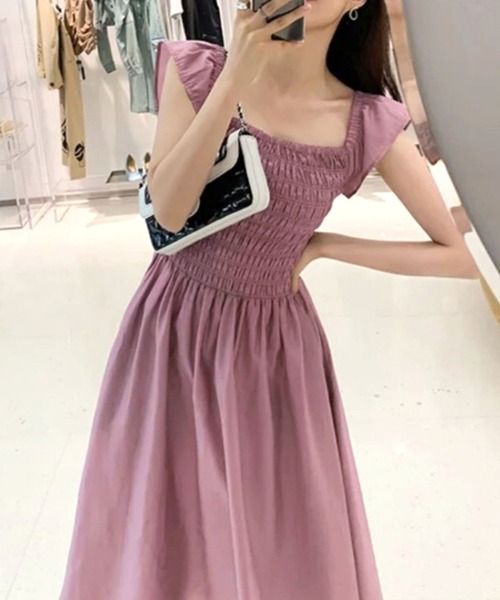 Dewlily(デューリリー)の「オフショルシャーリングワンピース(ワンピース・レディース・ピンク/ブラック・XL/L/M)」の8枚目の写真