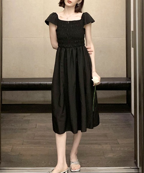 Dewlily(デューリリー)の「オフショルシャーリングワンピース(ワンピース・レディース・ピンク/ブラック・XL/L/M)」の13枚目の写真
